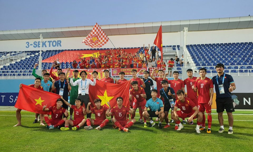 THỦ TƯỚNG PHẠM MINH CHÍNH CHÚC MỪNG U23 VIỆT NAM