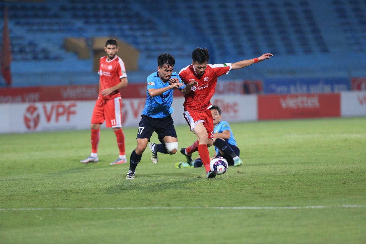 Chiến thắng ngày trở lại V-League 2022